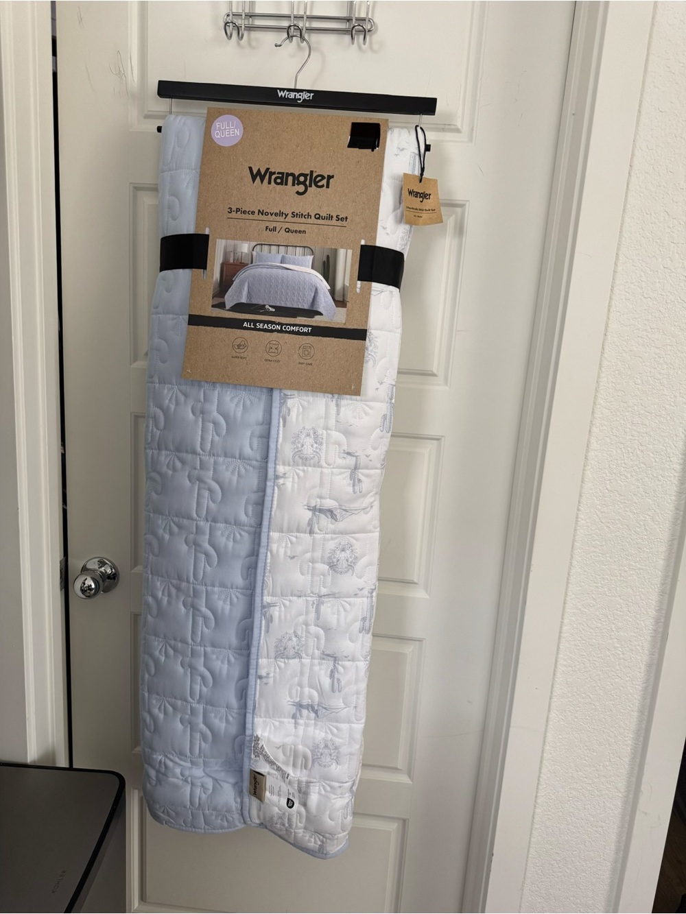 Wrangler 3-Piece steerhead and cactus Stitch Quilt Set